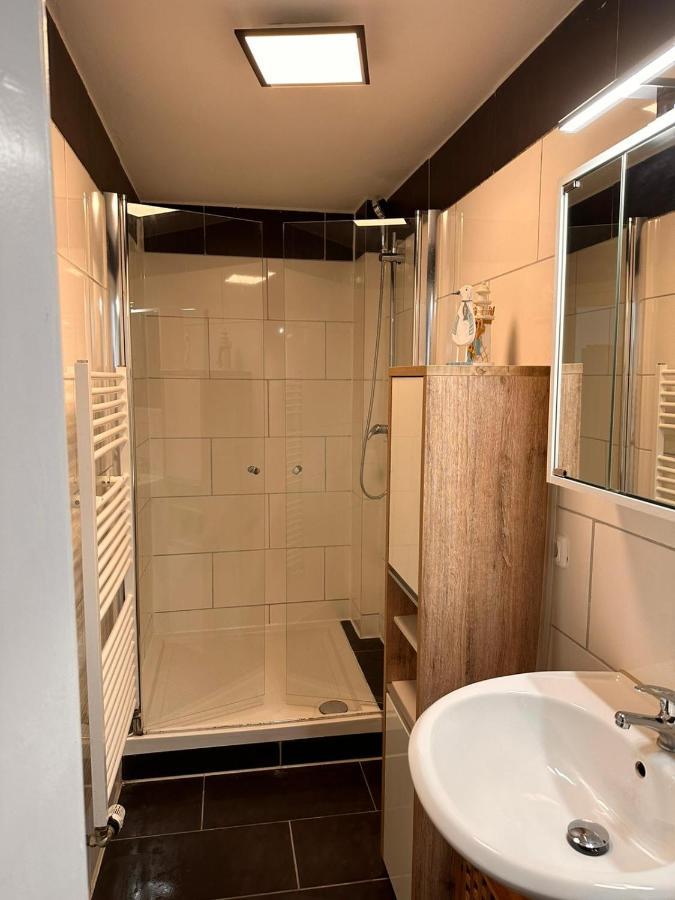 Zimmer Im Zentrum - In Der Naehe Zum Hauptbahnhof Paderborn Exteriör bild